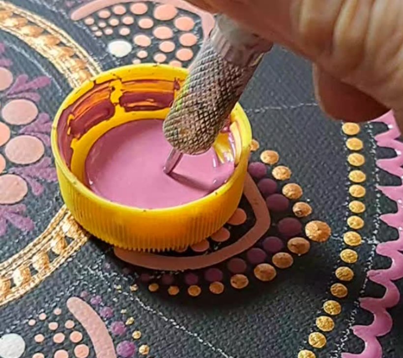 Martha pintando